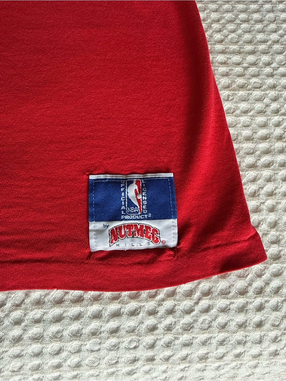 Vintage 1990 Chicago Bulls Red single stitched Graphic Tee NutmegMills rare NBA - Picture 4 of 10